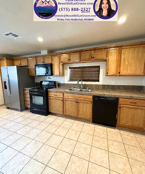 615 S Espina St — Photo 14