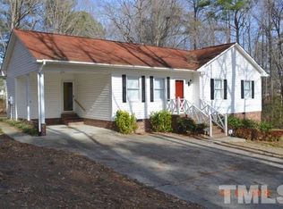8728 Mangum Dr, Garner, NC 27529
