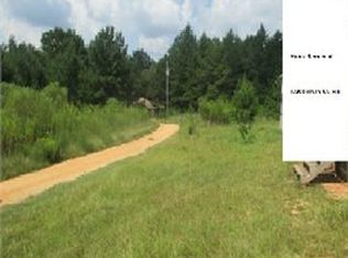 230 Barnes Rd, Collins, MS 39428