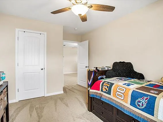 402 Chinchilla Dr — Photo 6