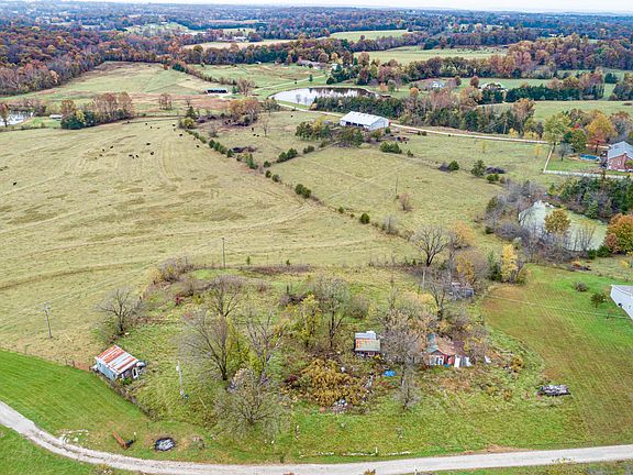 3rd image of 8218 Drennan Ln