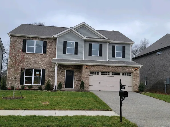 1044 Wickshire Dr, Gallatin, TN 37066