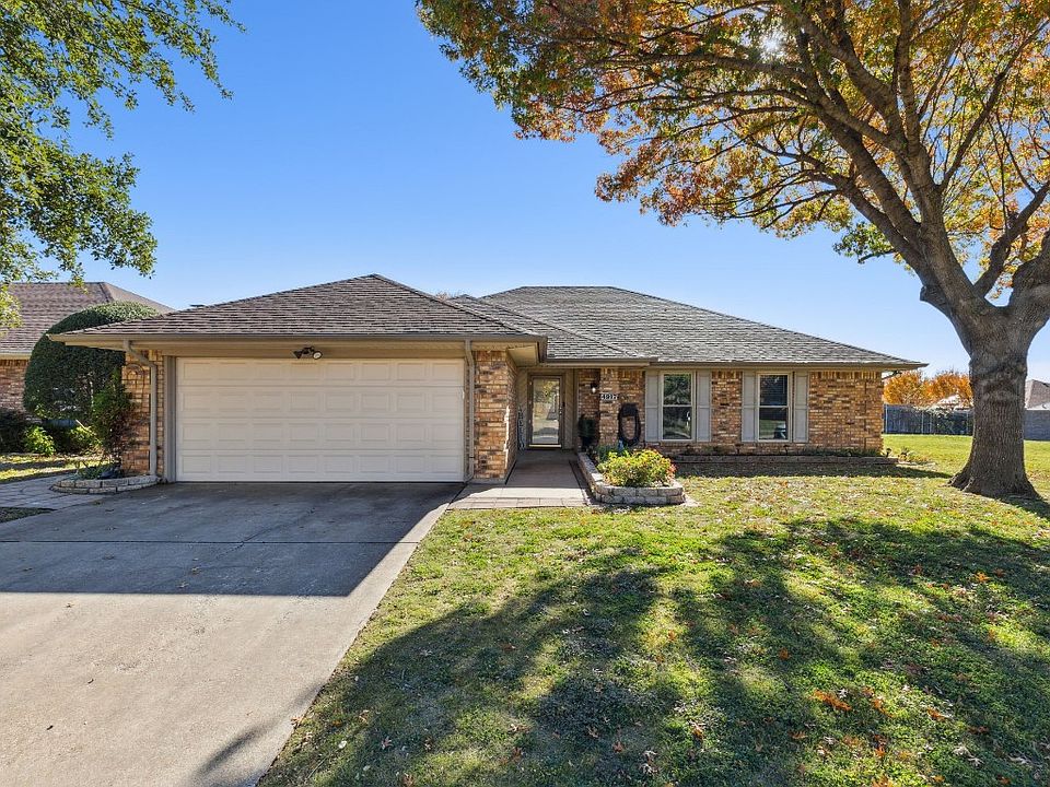 1st image of 4917 Barberry Dr