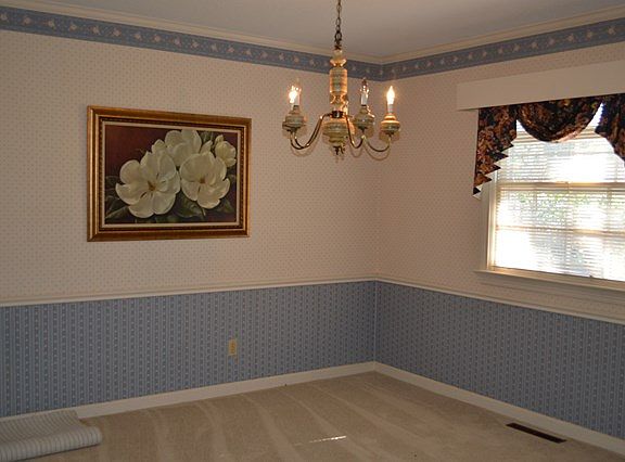 5th image of 133 Walker St