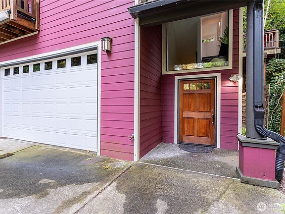 2nd image of 13808 Holmes Point Drive NE