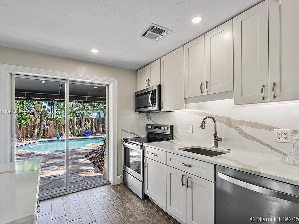 1st image of 5432 NE 2nd Ave