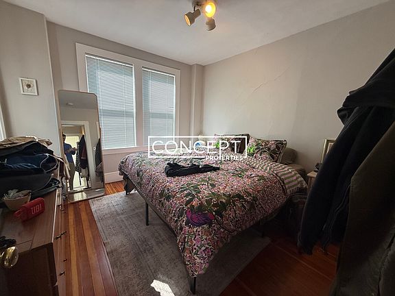 3rd image of 5-7 Elmer St #3
