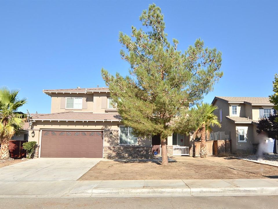 1st image of 15039 Strawberry Ln