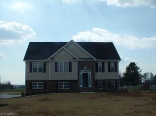 117 Hazelwood Dr, Mocksville, NC 27028