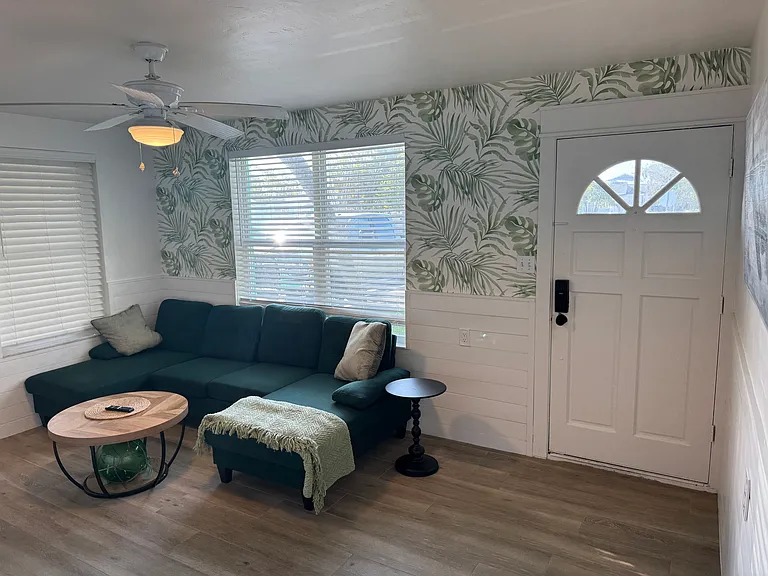 515 79th Ave — Photo 9