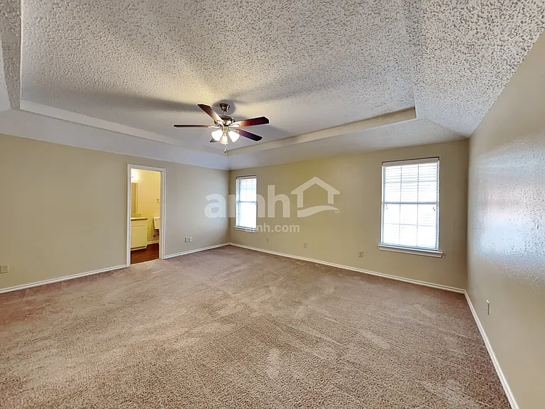 105 S Winding Oaks Dr — Photo 7