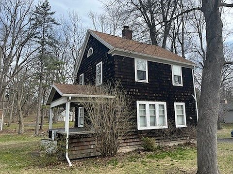 1st image of 10 French Rd