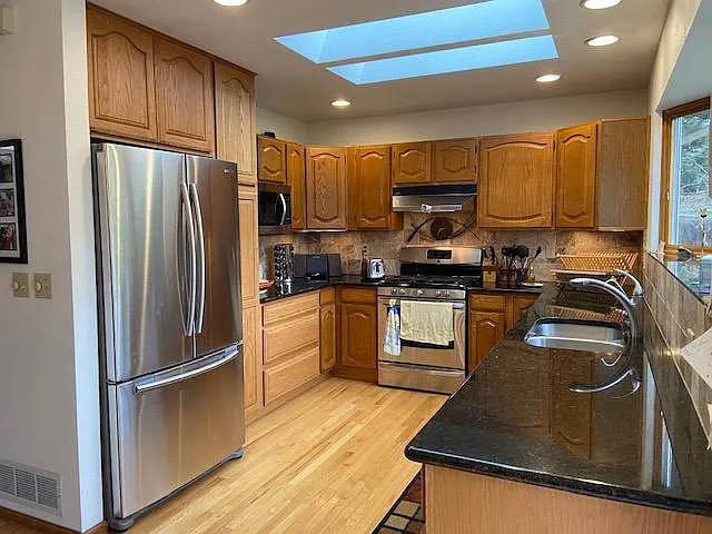 581 W Arrowhead St — Photo 12