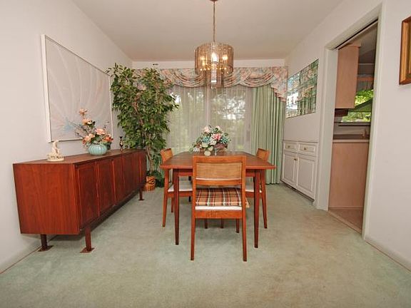 5th image of 873 Poling Dr