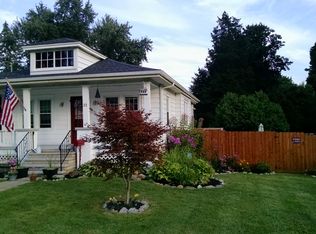 32 Overocker Rd, Poughkeepsie, NY 12603