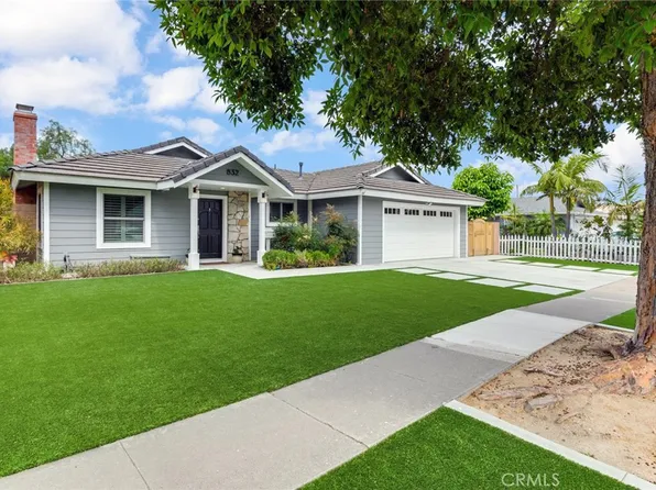 832 S Dennis St, Santa Ana, CA 92704