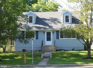 20 13th St, Burlington, NJ 08016