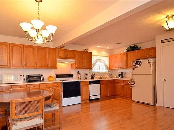 5th image of 108 Madison Hills Blvd