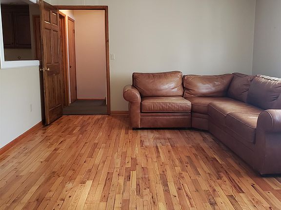 4th image of 27 Vreeland St #1