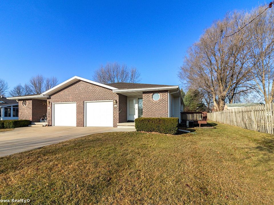 1st image of 914 N 6th Avenue Cir