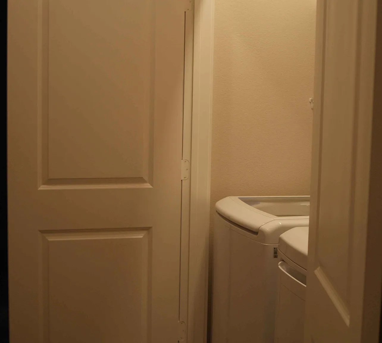 2 bed, 1376 sqft, $2,395 — Photo 4