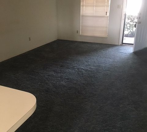 4th image of 718 Chaparral Cir