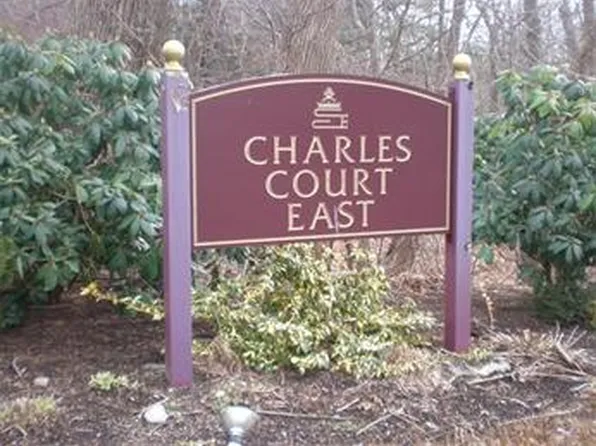 1212 Greendale Ave APT 317, Needham, MA 02492