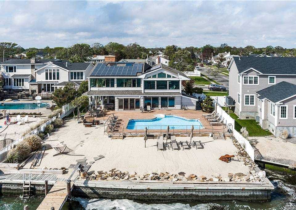 1st image of 65 Clearwater Ave