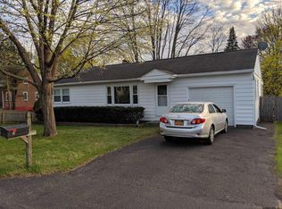 5 Hillside Ave, Colonie, NY 12205