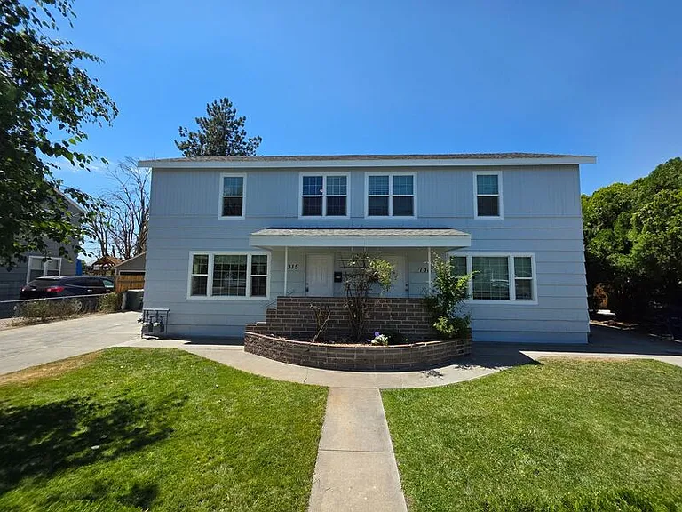 1315 Perkins Ave — Photo 1