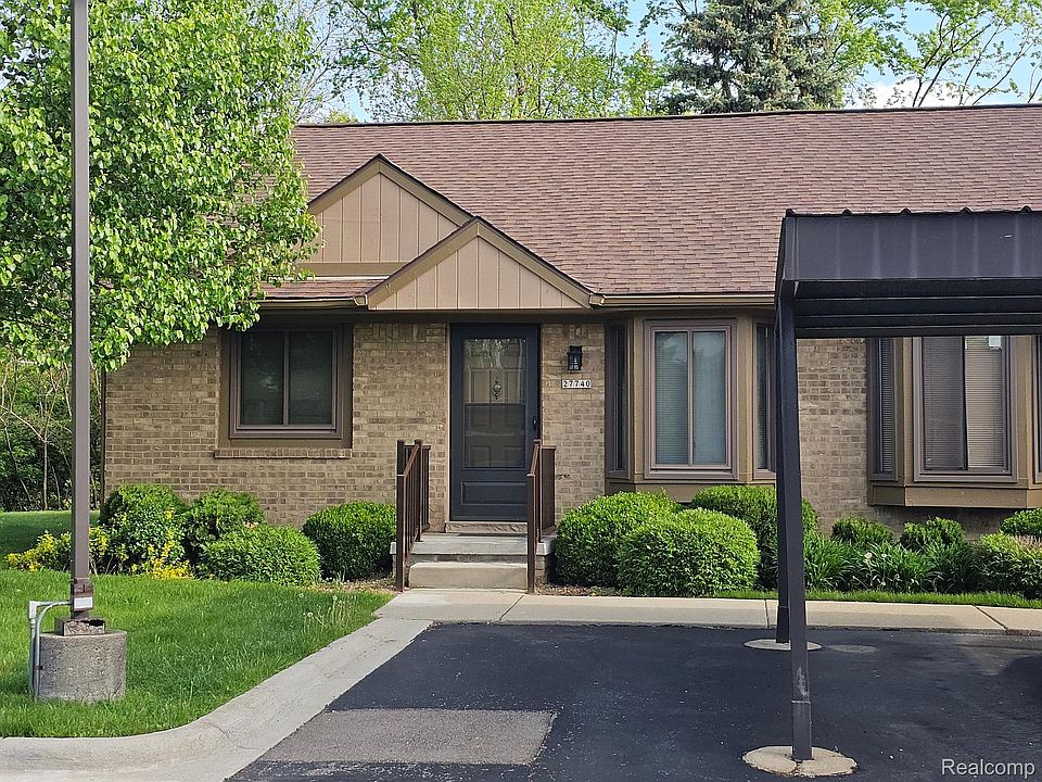 1st image of 27740 Trailbrooke Cir
