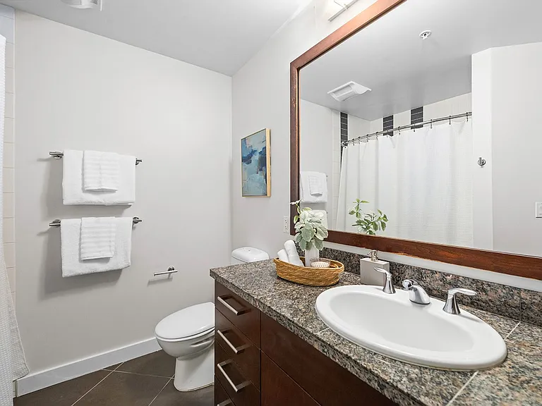 910 Lenora St #S403 — Photo 17