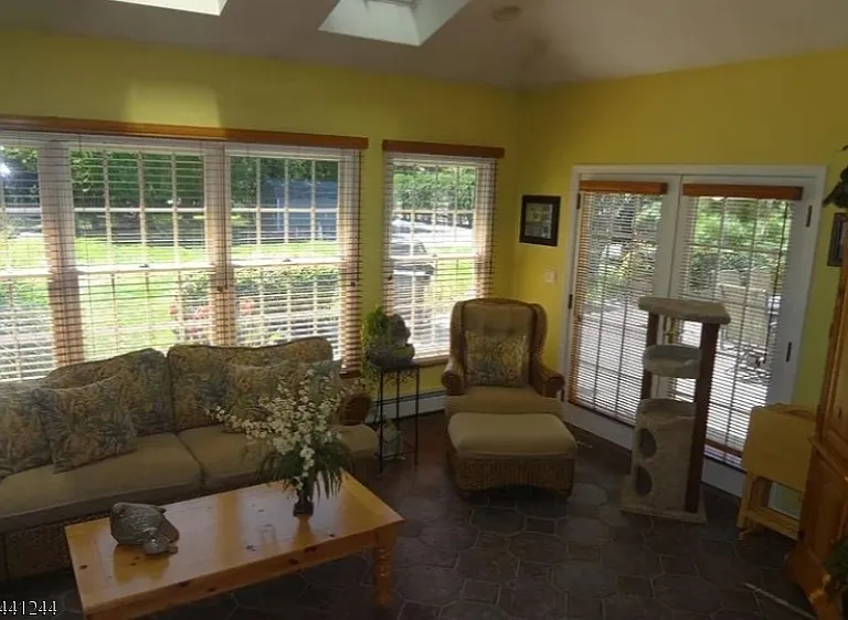 246 Fresh Ponds Rd — Photo 27