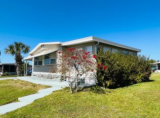 498 Sandalwood Ln, Ellenton, FL 34222