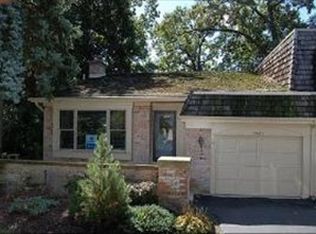 19W037 Ave Barbizon None, Oak Brook, IL 60523