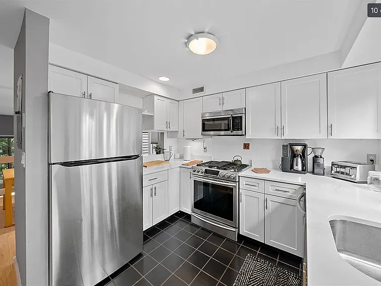 2A Brewer St — Photo 3