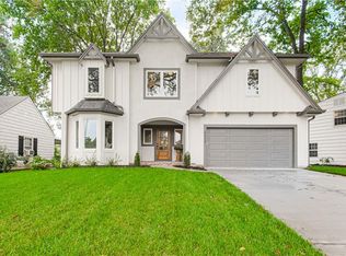 4113 W 67th St, Prairie Village, KS 66208