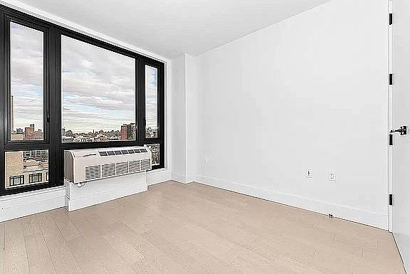 5th image of 557 4th Ave #1017