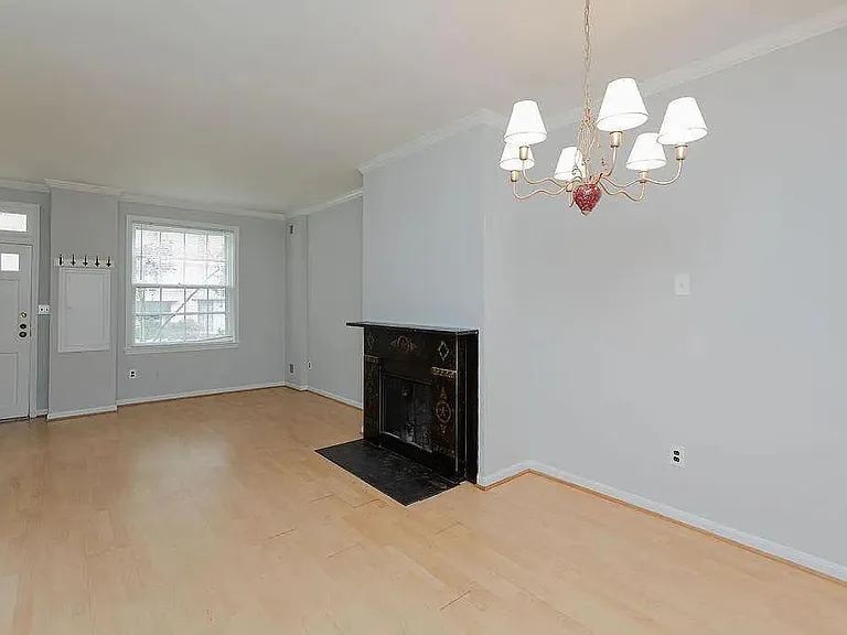 955 25th St NW — Photo 9