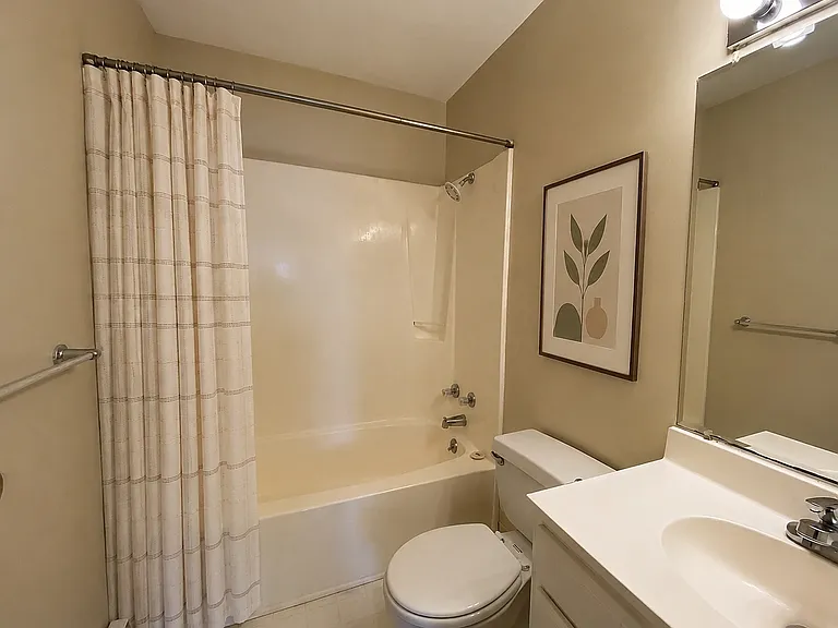 7 1/2 Marvin St #11 — Photo 14