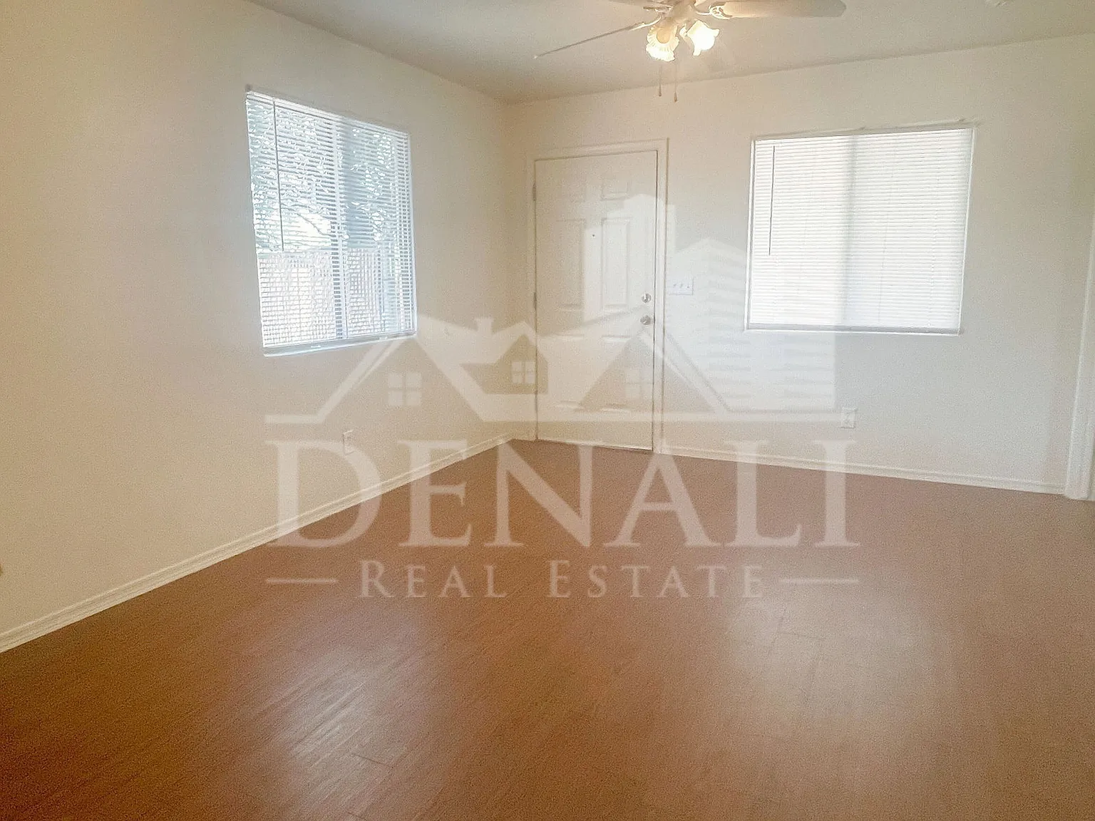 2 bed, 2.0 bath, 750 sqft, $1,295 — Photo 3