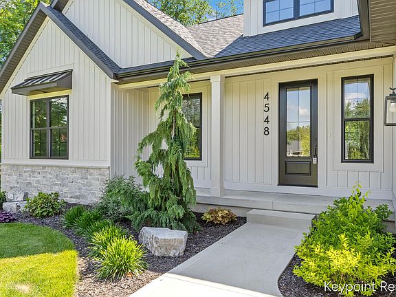 4th image of 4548 Winding Creek Ln