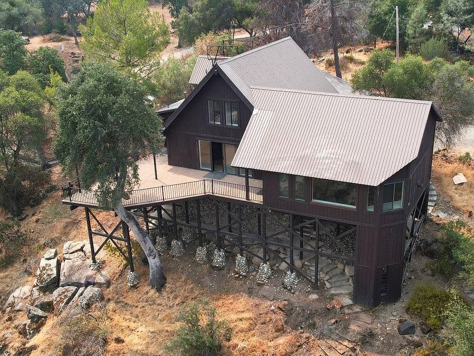 1st image of 44447 Lookout Ct