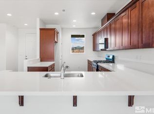 857 Agate Way, Fernley, NV 89408