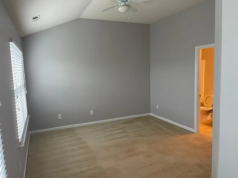 3rd floor bedroom 2