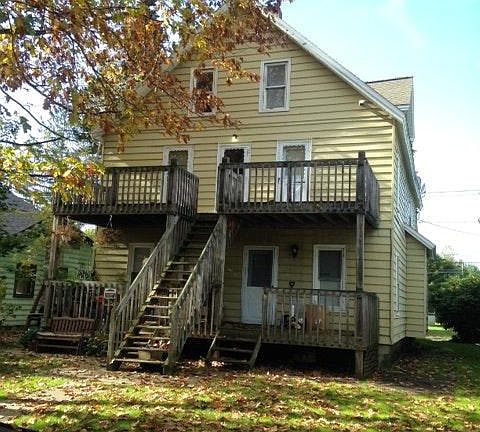 2nd image of 216 Hallock St #3