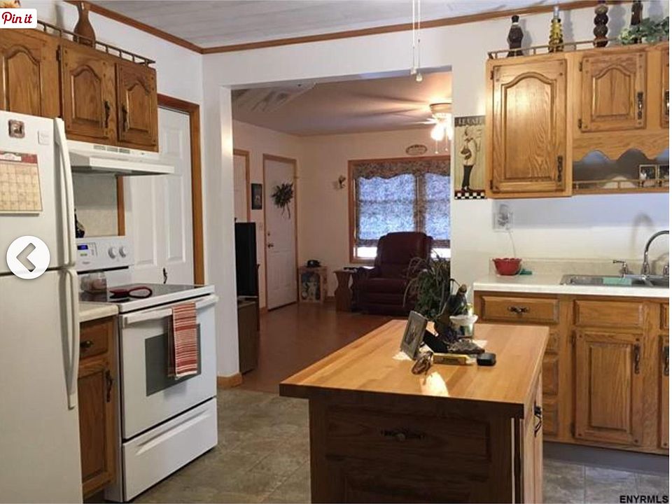 1st image of 40 Grove St #2
