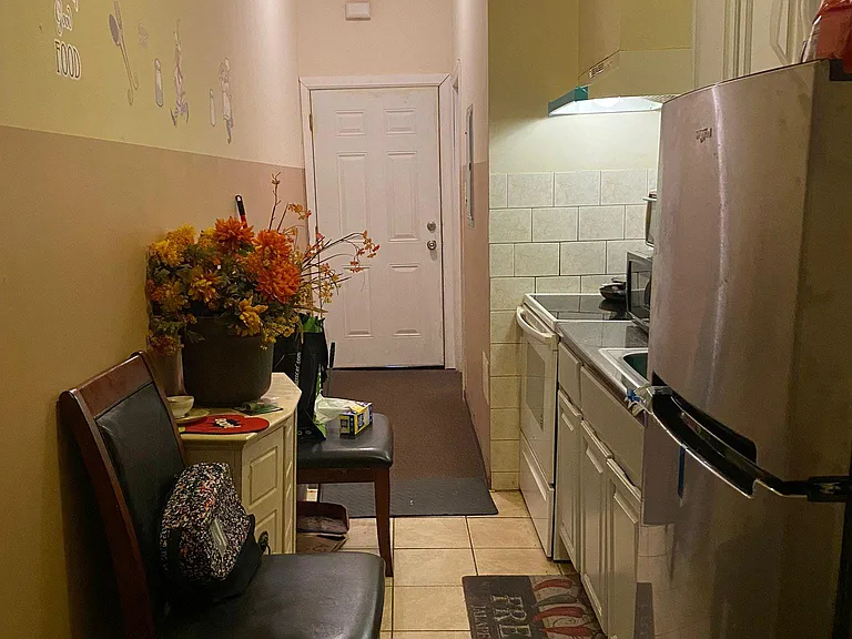 131 50th St #2M — Photo 7