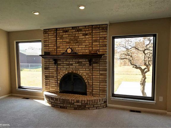 5th image of 38691 Levisham Dr
