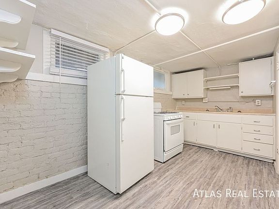 2nd image of 1220 N Corona St APT 2